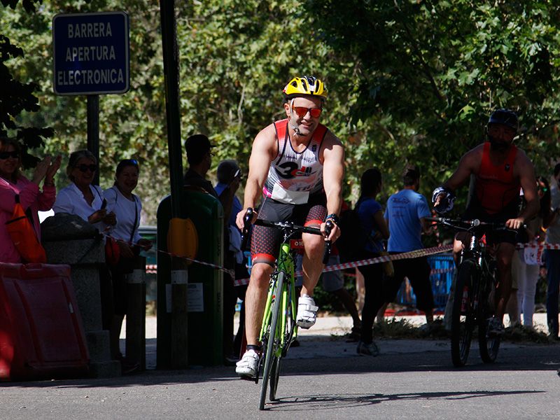 Club 3d Triatlón Madrid en el Santander Series - Abel