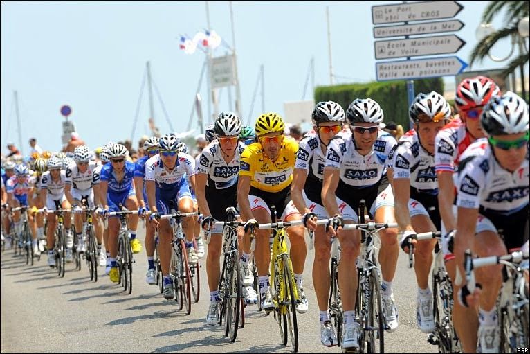 Entrenamiento de triatlon en peloton