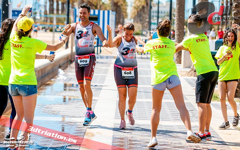 resultados de Hector y Moni en el santander triatlon series valencia