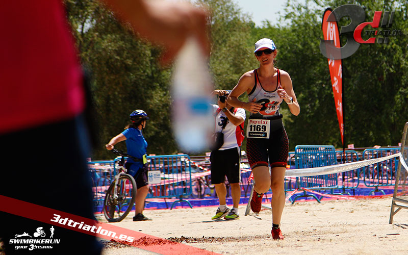 Club 3d triatlon en el triatlon villa de Madrid Aida