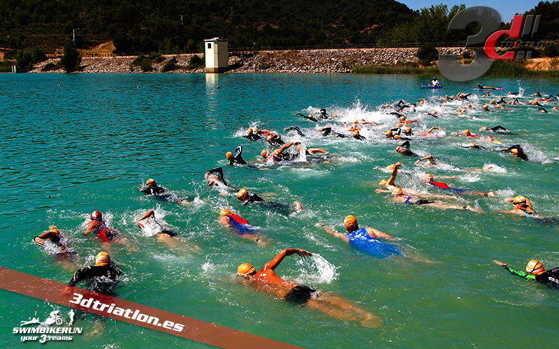 Resultados y fotos del club 3d triatlon madrid en el acuatlon dani molina