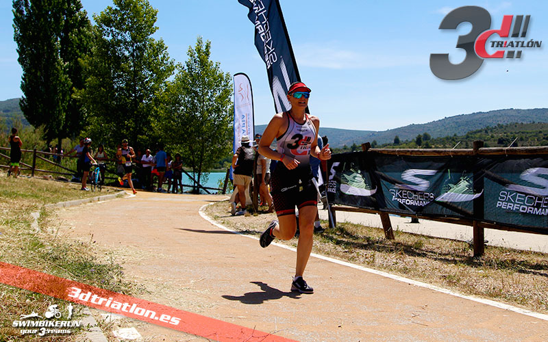 Resultados y fotos del club 3d triatlon madrid en el acuatlon dani molina