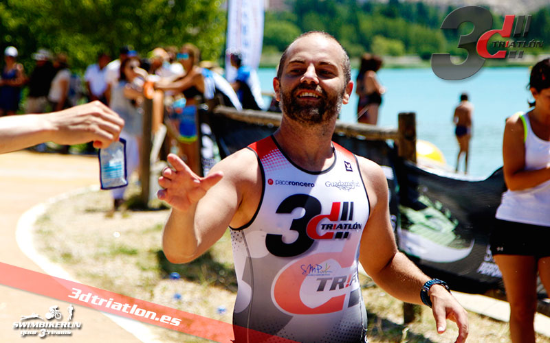 Resultados y fotos del club 3d triatlon madrid en el acuatlon dani molina