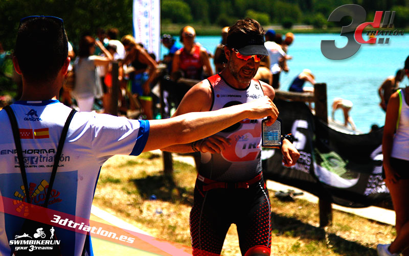 Resultados y fotos del club 3d triatlon madrid en el acuatlon dani molina