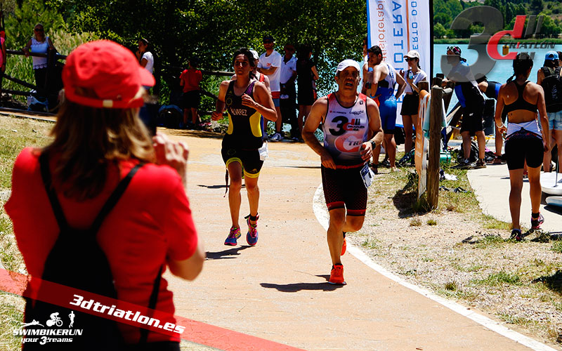 Resultados y fotos del club 3d triatlon madrid en el acuatlon dani molina