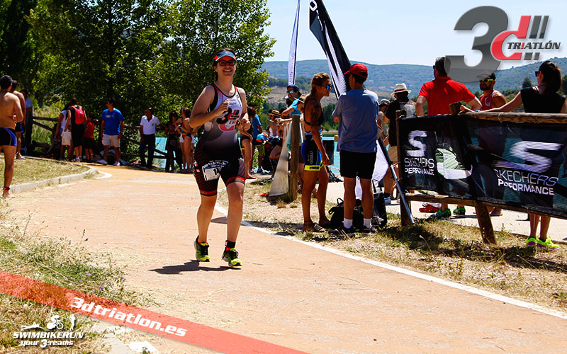 Resultados y fotos del club 3d triatlon madrid en el acuatlon dani molina