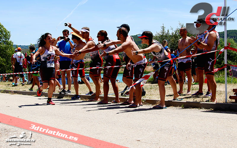 Resultados y fotos del club 3d triatlon madrid en el acuatlon dani molina