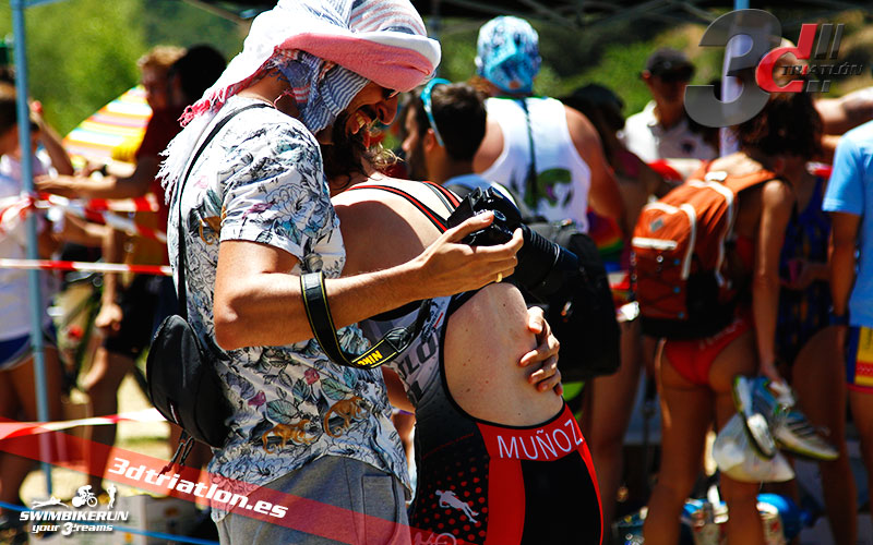 Resultados y fotos del club 3d triatlon madrid en el acuatlon dani molina