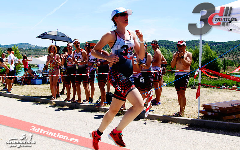Resultados y fotos del club 3d triatlon madrid en el acuatlon dani molina