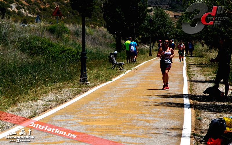 Resultados y fotos del club 3d triatlon madrid en el acuatlon dani molina