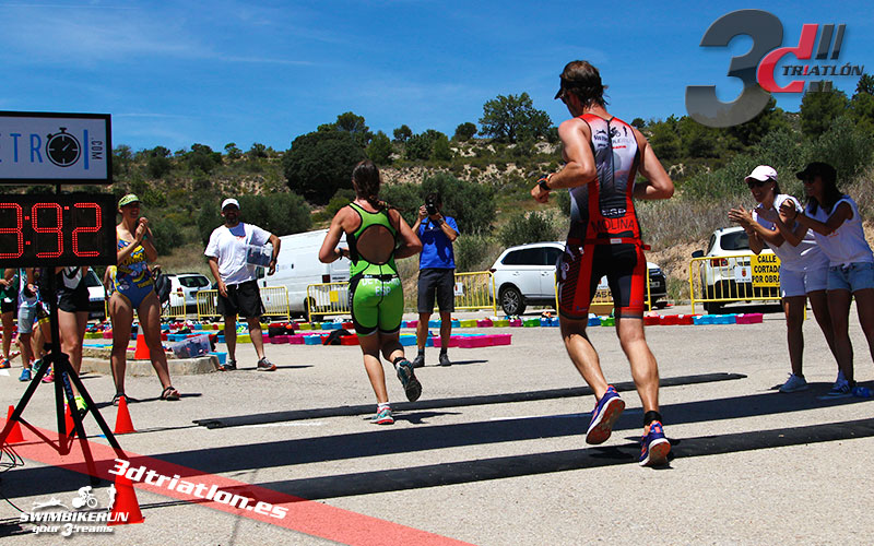 Resultados y fotos del club 3d triatlon madrid en el acuatlon dani molina