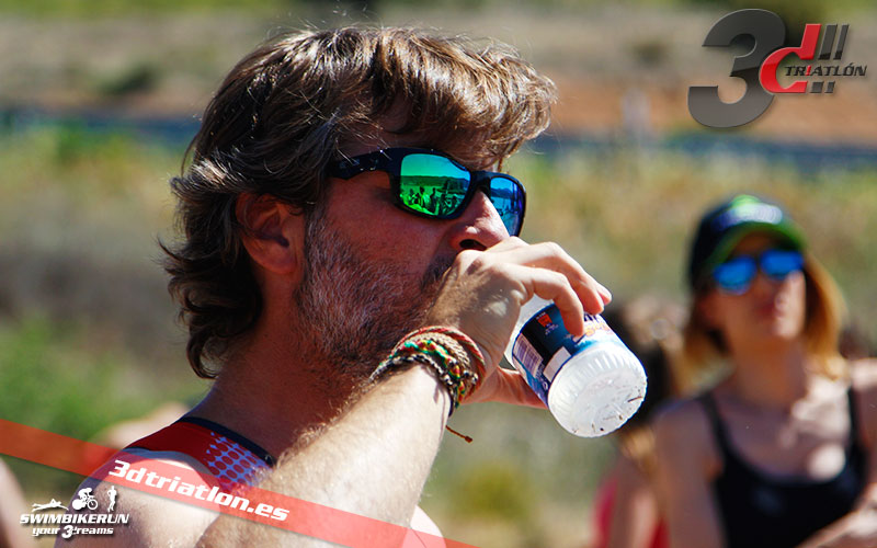 Resultados y fotos del club 3d triatlon madrid en el acuatlon dani molina