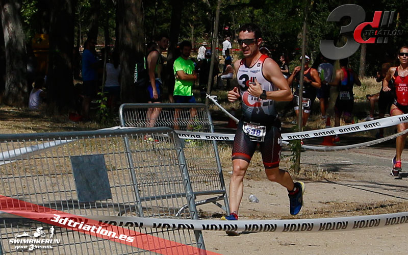 Club 3d triatlon en el triatlon villa de Madrid 2017