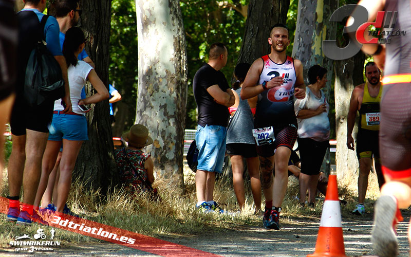 Club 3d triatlon en el triatlon villa de Madrid 2017