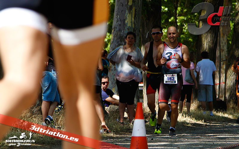 Club 3d triatlon en el triatlon villa de Madrid 2017