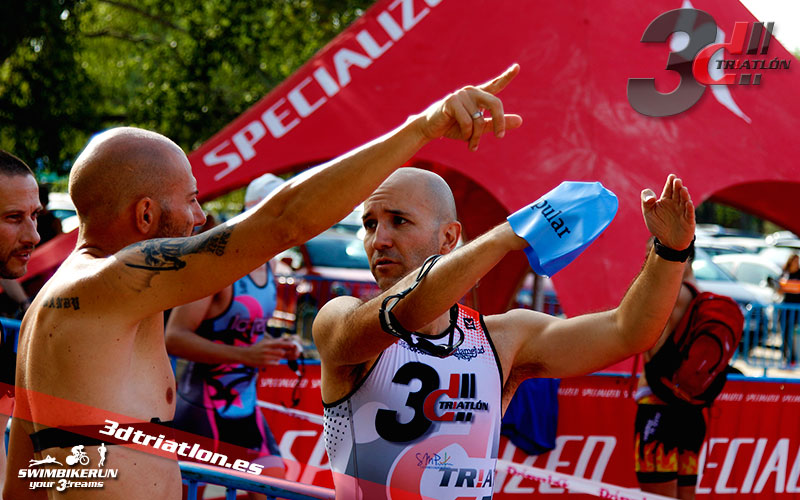 Club 3d triatlon en el triatlon villa de Madrid 2017