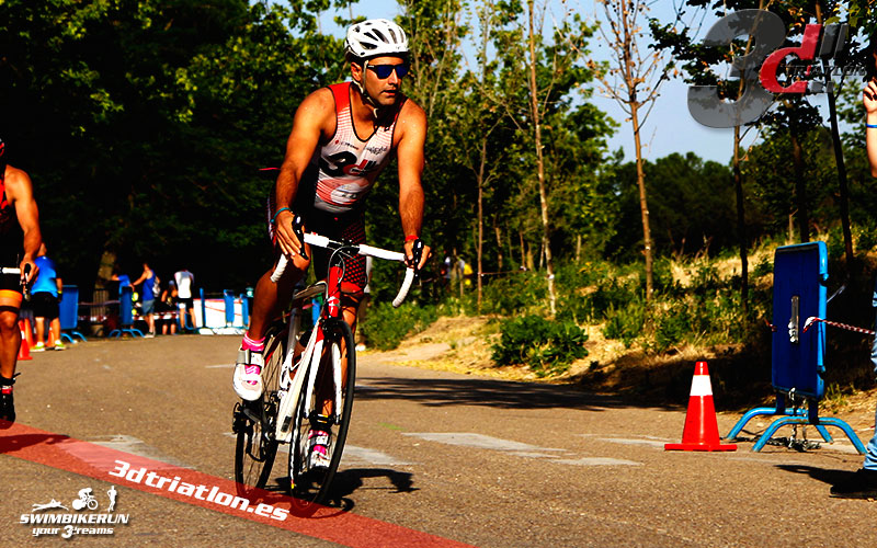 fotos del club 3d triatlon madrid en el triatlon de la casa de campo