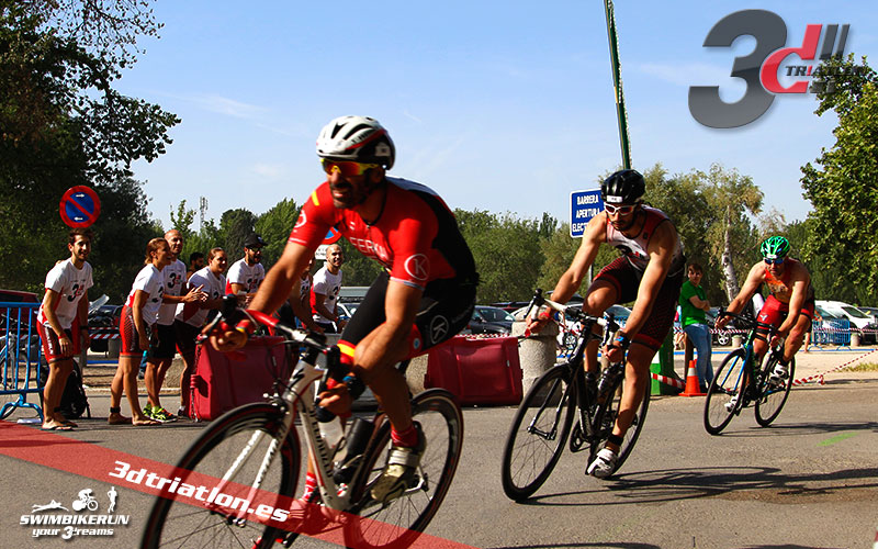 fotos del club 3d triatlon madrid en el triatlon de la casa de campo