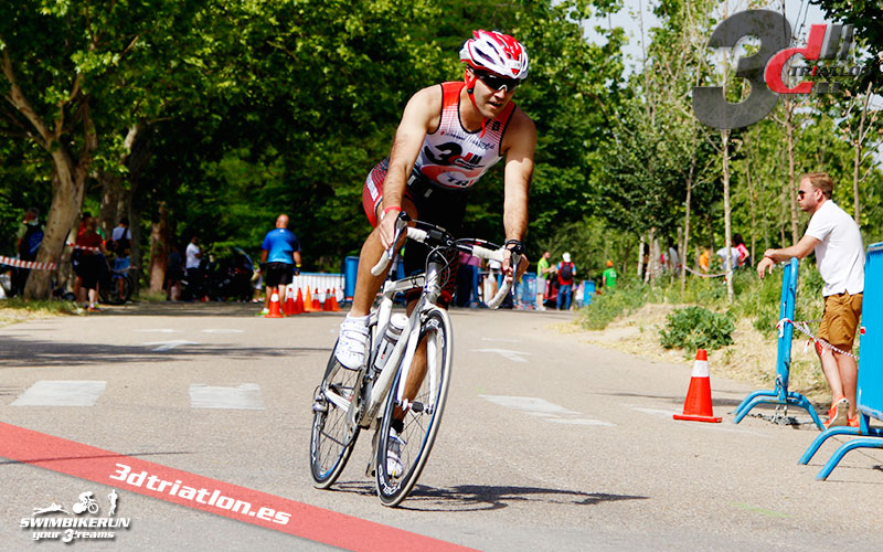 fotos del club 3d triatlon madrid en el triatlon de la casa de campo