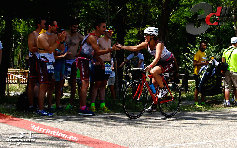fotos del club 3d triatlon madrid en el triatlon de la casa de campo