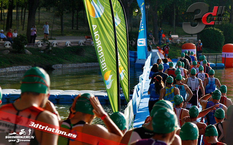fotos del club 3d triatlon madrid en el triatlon de la casa de campo