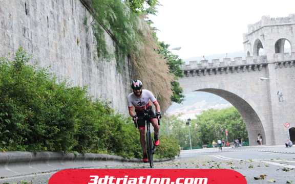 Fotos del Campeonato de España Half Ironman Pamplona 2022 Club 3d Triatlón Madrid
